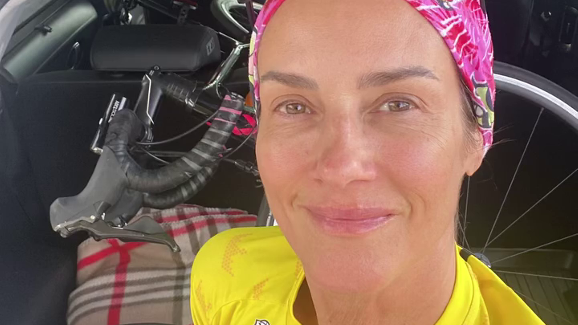 Elena Rodríguez responde a las críticas por su cirugía y su estilo de vida saludable: "No pido permiso a nadie"
