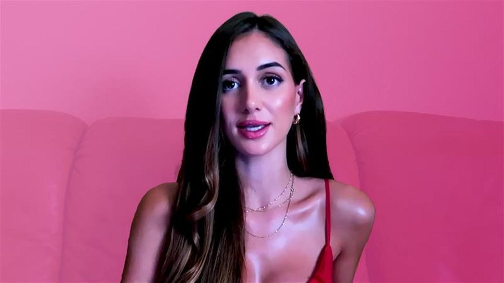 Maica Benedicto, muy tajante con lo que no tolerará en su futura relación Obvio microbio Temporada 1 Top Vídeos 24