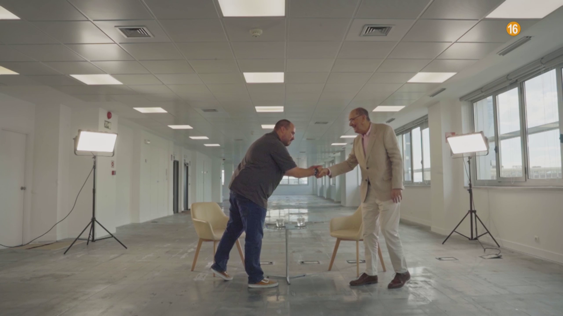 vlcsnap 2025 08 26 22h54m52s725 vlcsnap 2025 08 26 22h54m52s725