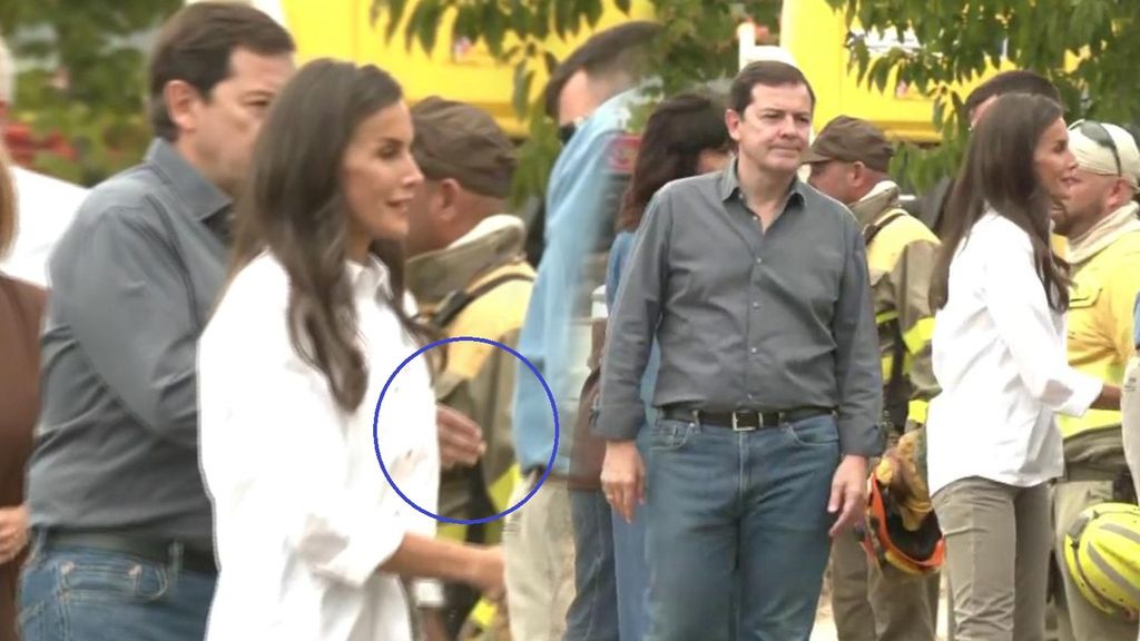 El desplante de los brigadistas a Mañueco: le niegan el saludo ante la presencia de los reyes