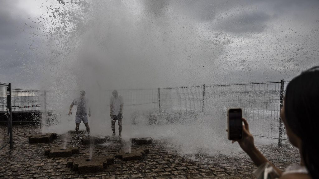 La AEMET advierte de la formación de tormentas muy fuertes en el nordeste peninsular