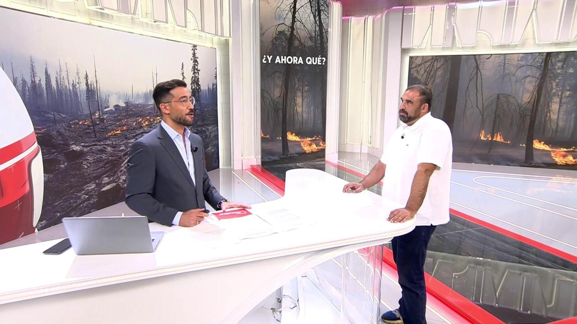 Dani Montero, de Investigación Noticias Cuatro, analiza los beneficiarios de las hectáreas quemadas por los incendios Dani Montero, de Investigación Noticias Cuatro, analiza los beneficiarios de las hectáreas quemadas por los incendios