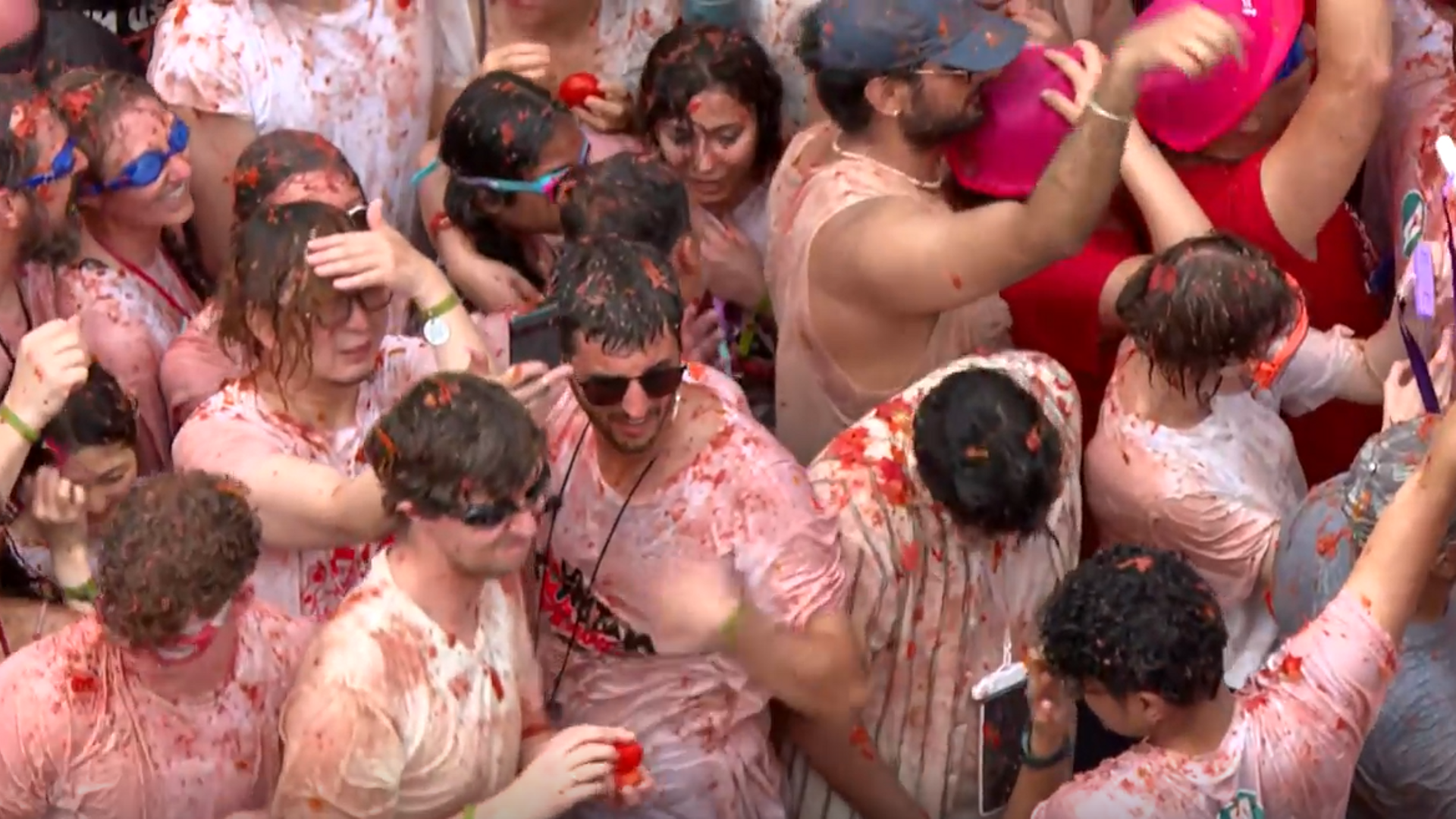 La fiesta ha logrado congregar a 22.000 participantes agotando el aforo máximo