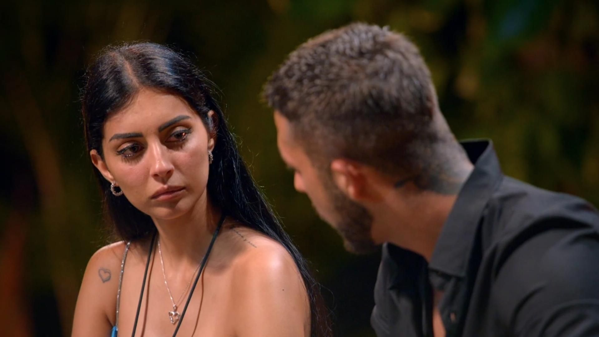 La frenética hoguera final que protagonizaron Marieta y Álex Girona, antes de este irse con Gabriella