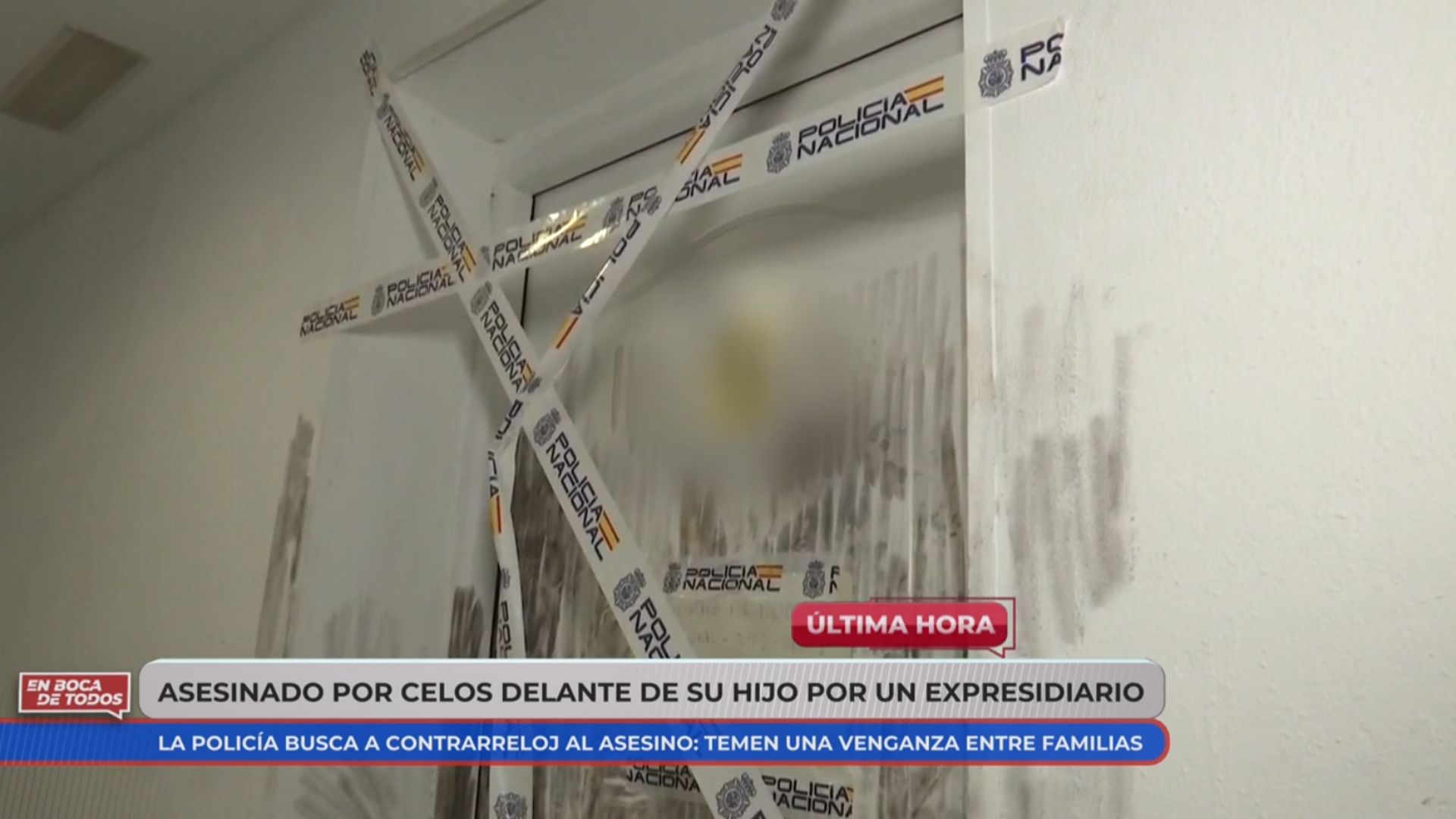 La puerta del piso donde sucedieron los hechos