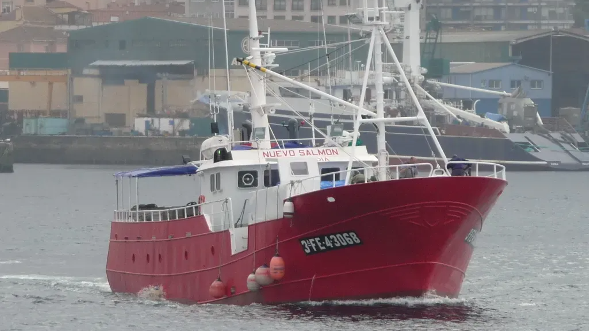 Barco "Nuevo Salmón"