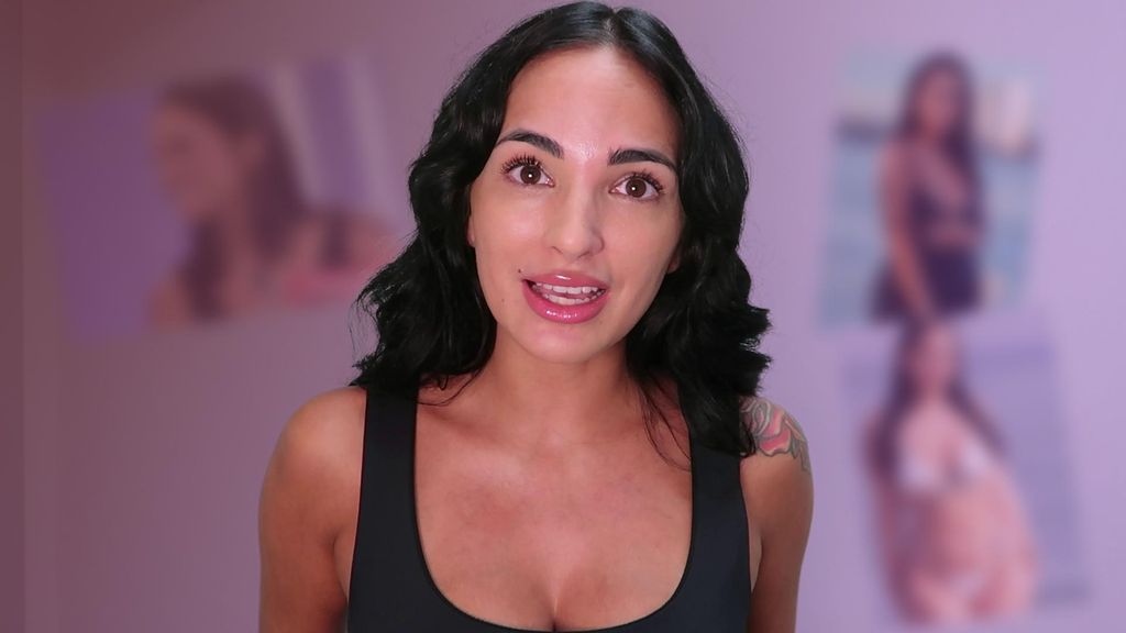 Claudia Bavel muestra el antes y después de sus operaciones estéticas Alta intensidad by Claudia Bavel Temporada 1 Capítulo 2