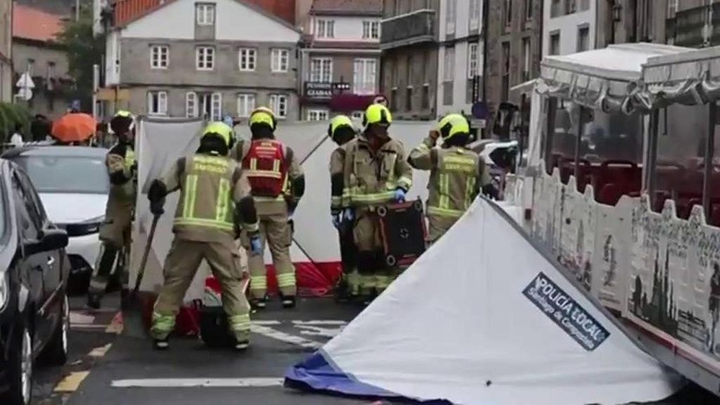 Muere una mujer en Santiago de Compostela atropellada por el tren turístico