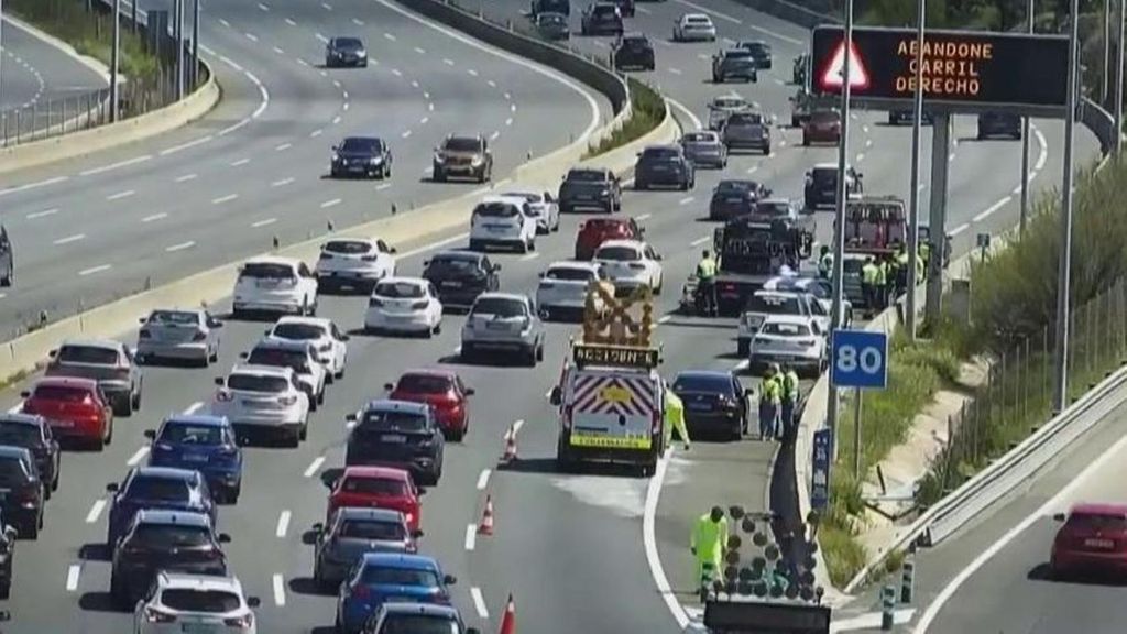 Operación retorno de Semana Santa: el tráfico se complica en Madrid, Barcelona y Sevilla