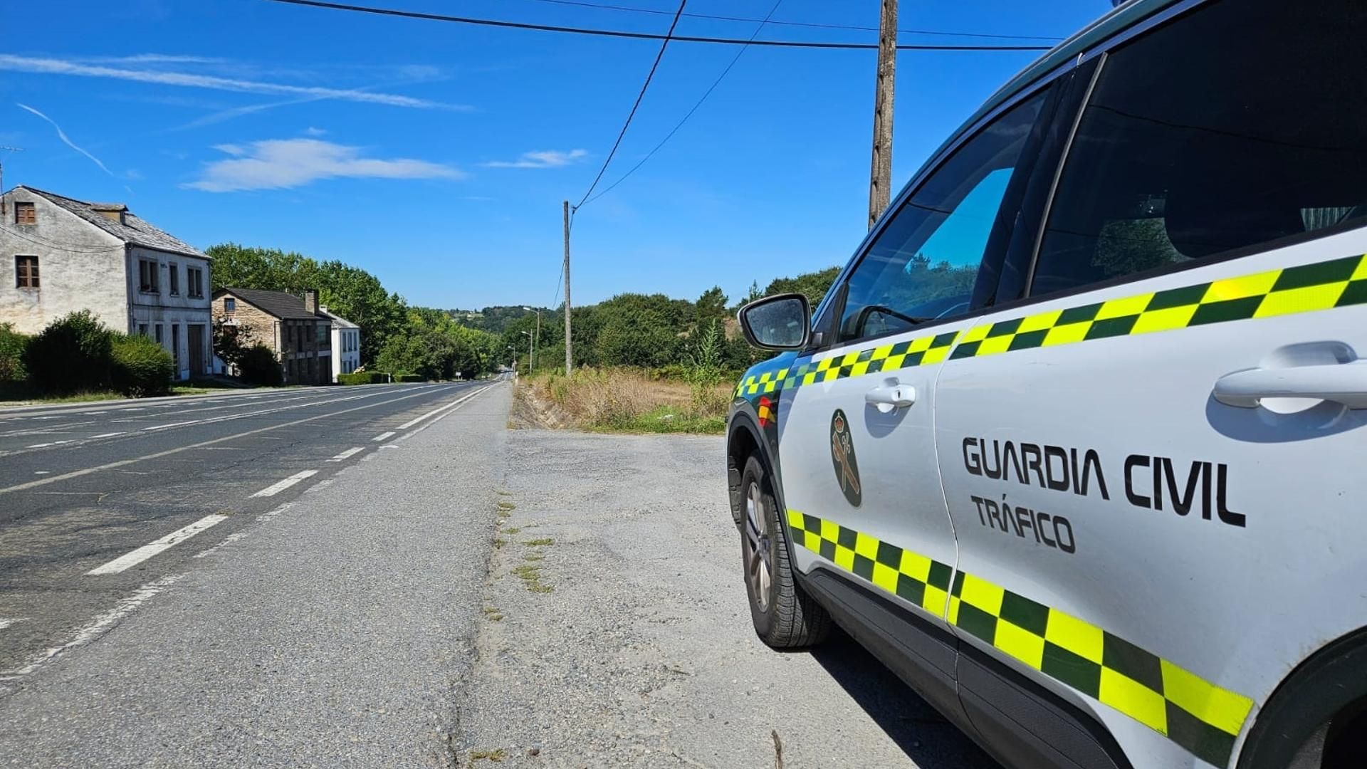 Un vehículo de la Guardia Civil