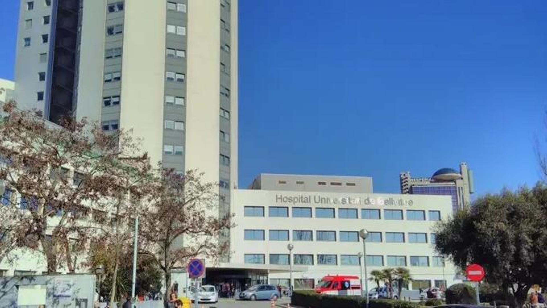 Dos muertos, de 28 y 41 años, en un choque entre un turismo y una furgoneta en Vilanova i la Geltrú, Barcelona