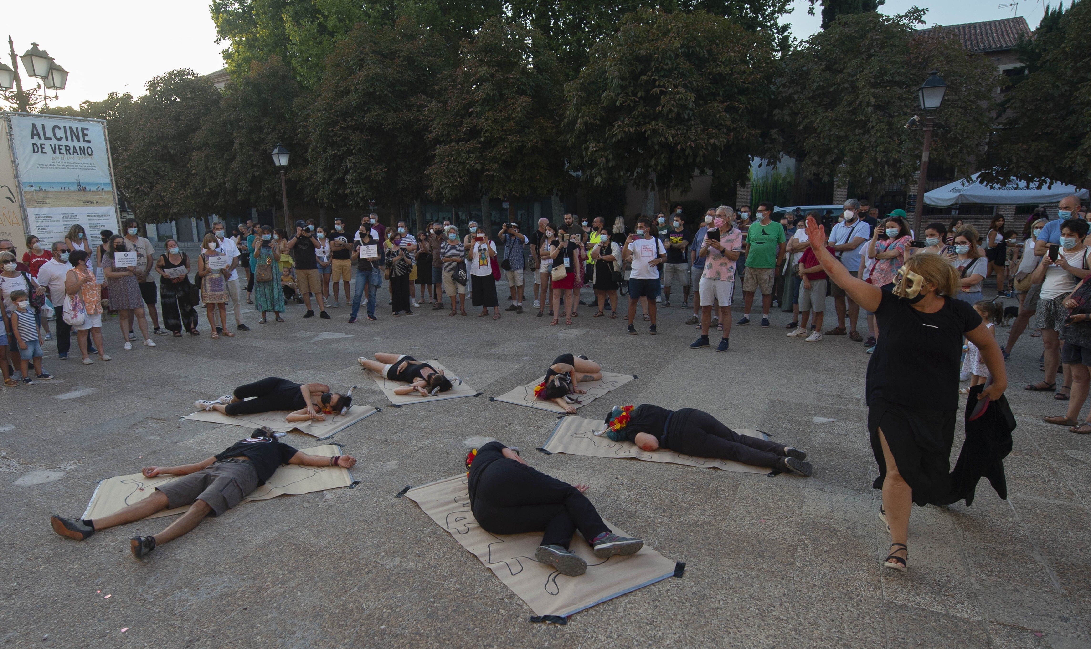 Manifestación del grupo Alcalá Antitaurina en 2021