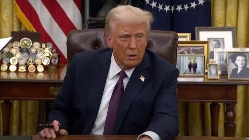 Un tribunal federal considera ilegales los aranceles de Donald Trump pero los deja vigentes