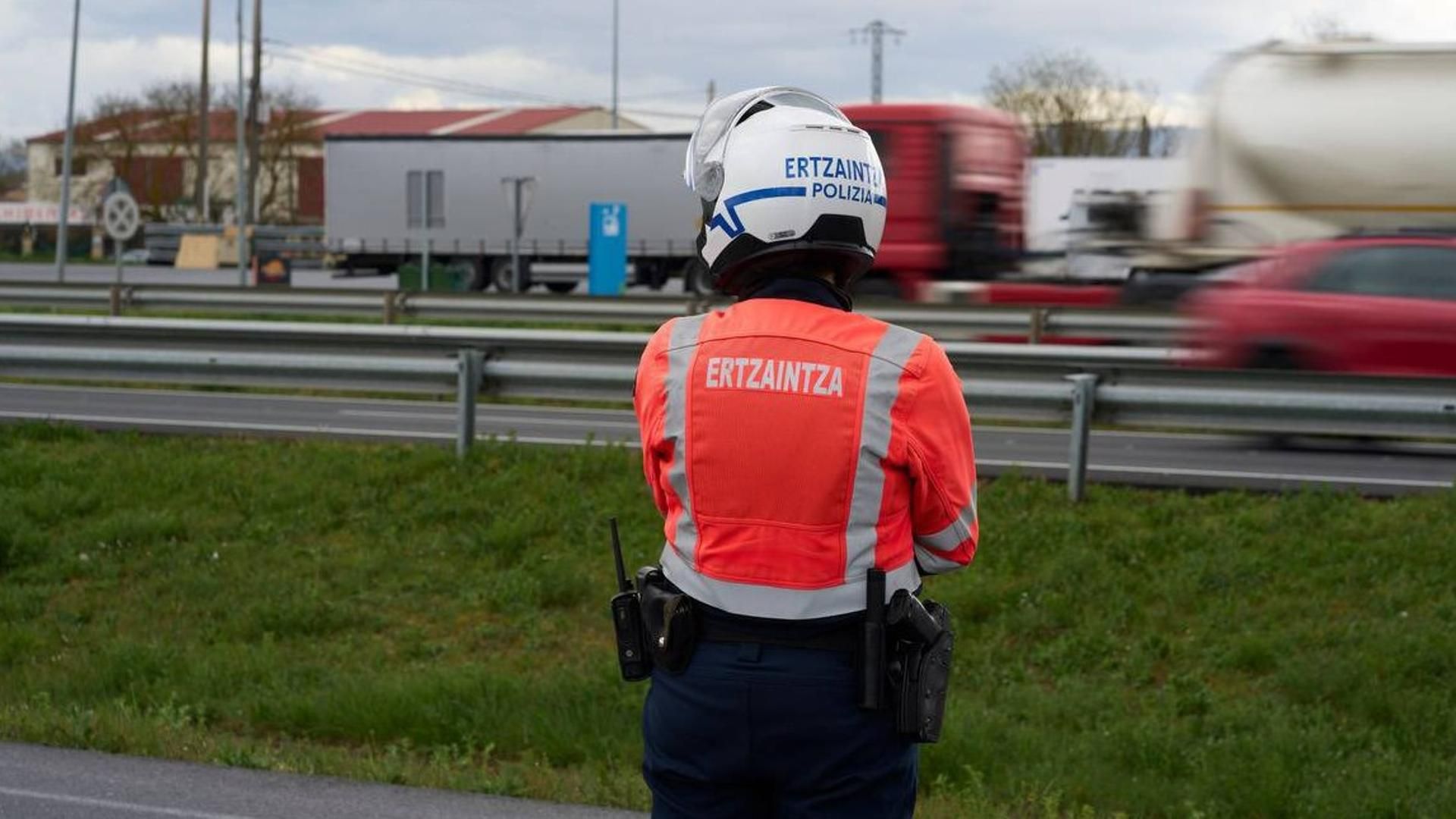 Agente de Tráfico de la Ertzaintza