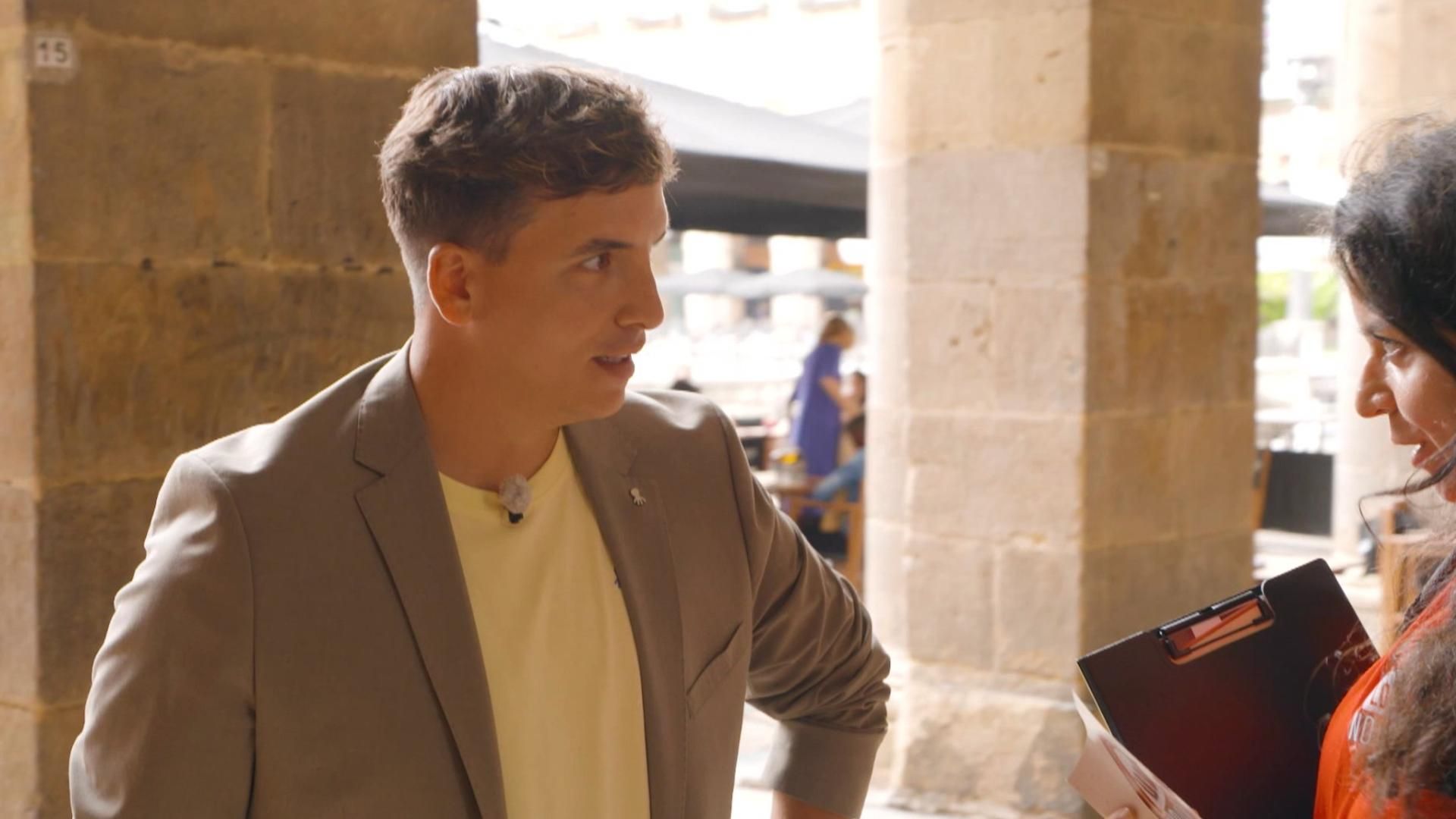 El equipo de 'LSNLS' le hace una propuesta a Xuso Jones para escoger a un concursante: "¿Aceptas el reto?"