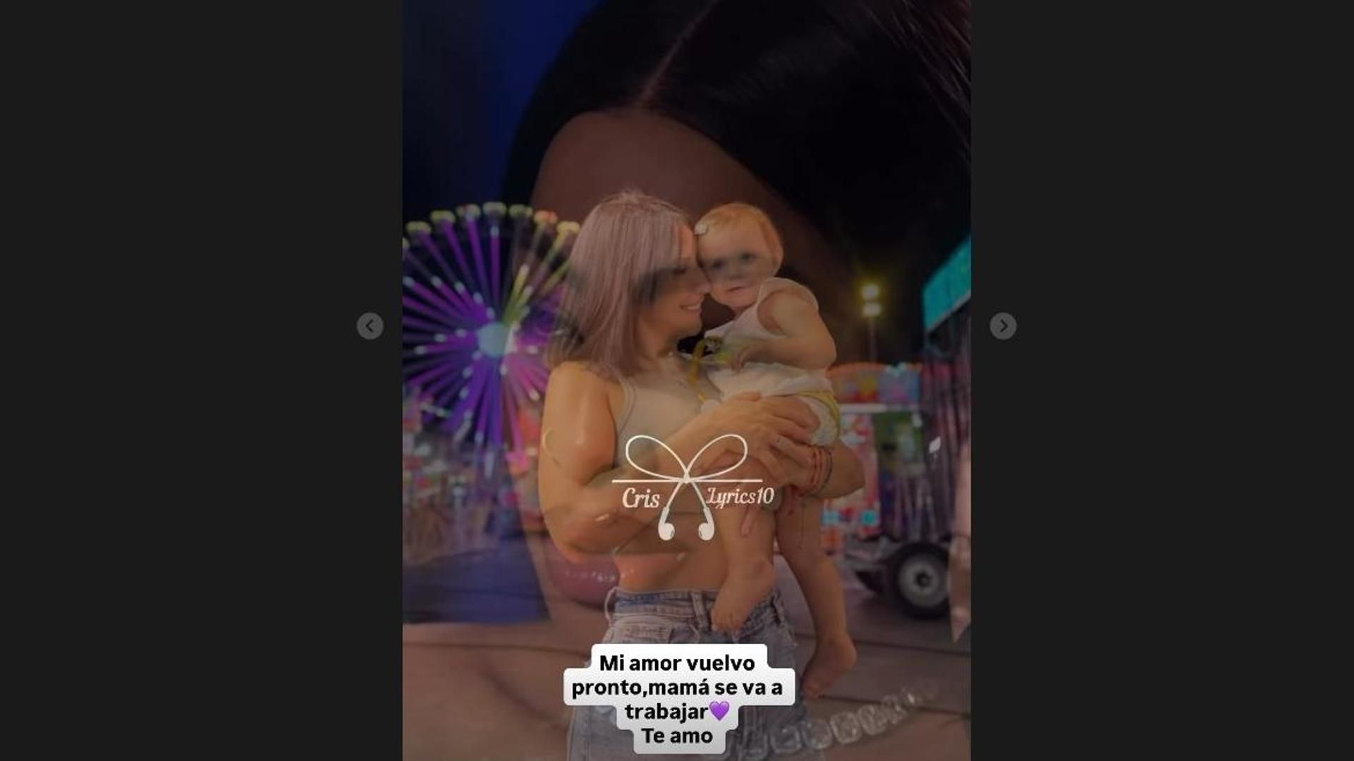 Fani Carbajo se despide de su hija.