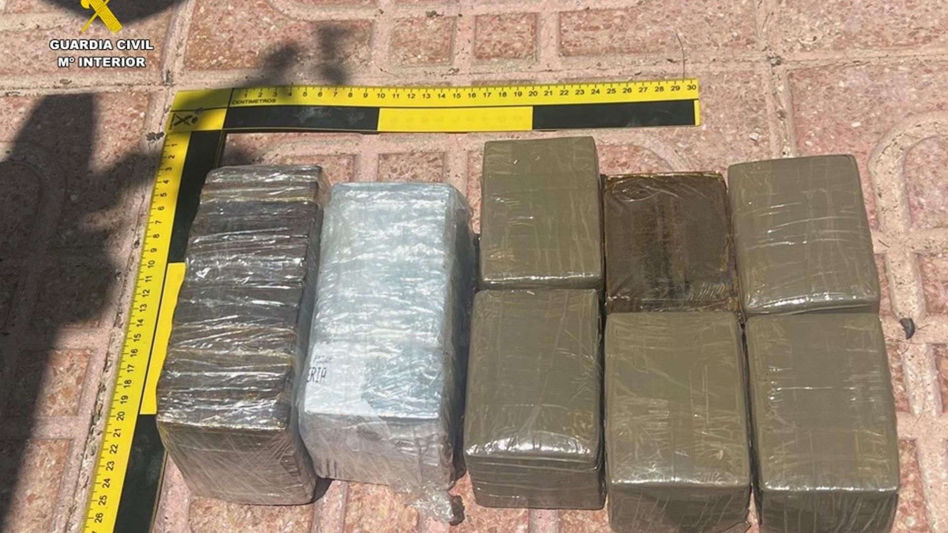 Hachís intervenido en la vivienda de Orihuela Costa