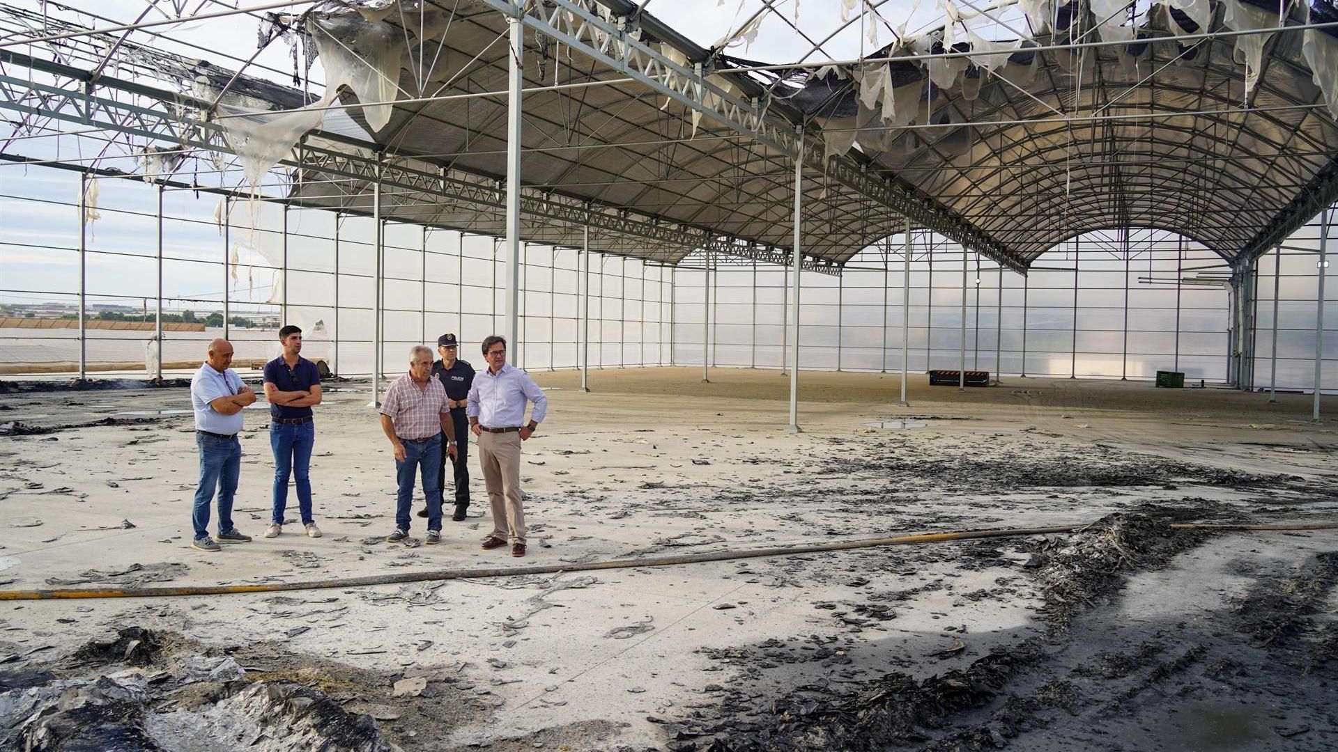 Incendio nave Almería