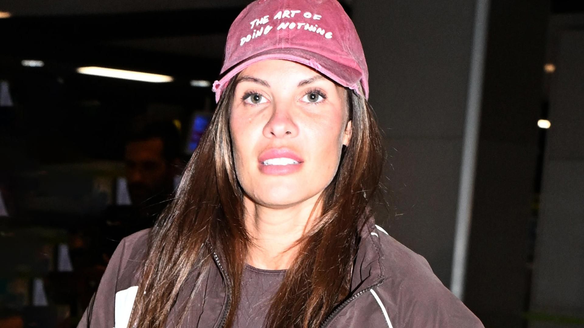 Jessica Bueno, en el aeropuerto rumbo a 'Supervivientes All Stars'