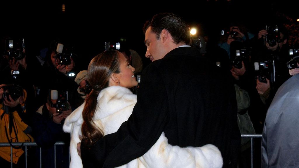 ‘Bennifer’: el cuento de hadas sin final feliz entre Jennifer López y Ben Affleck Lover Temporada 1 Top Vídeos 1