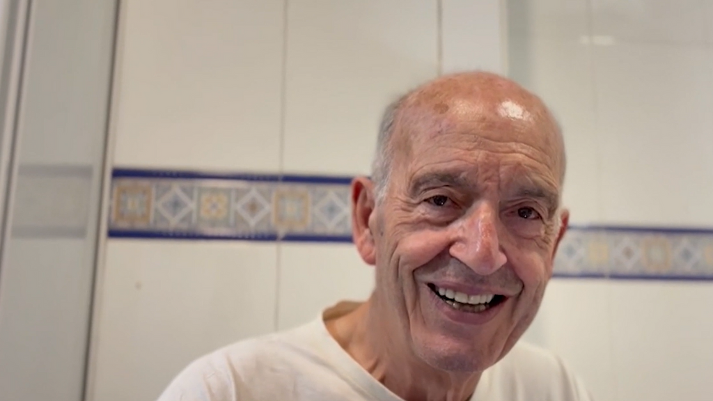 La solidaridad le devuelve a Vicente su casa tras perderla en la DANA: "Hay mucha gente que necesita ayuda"