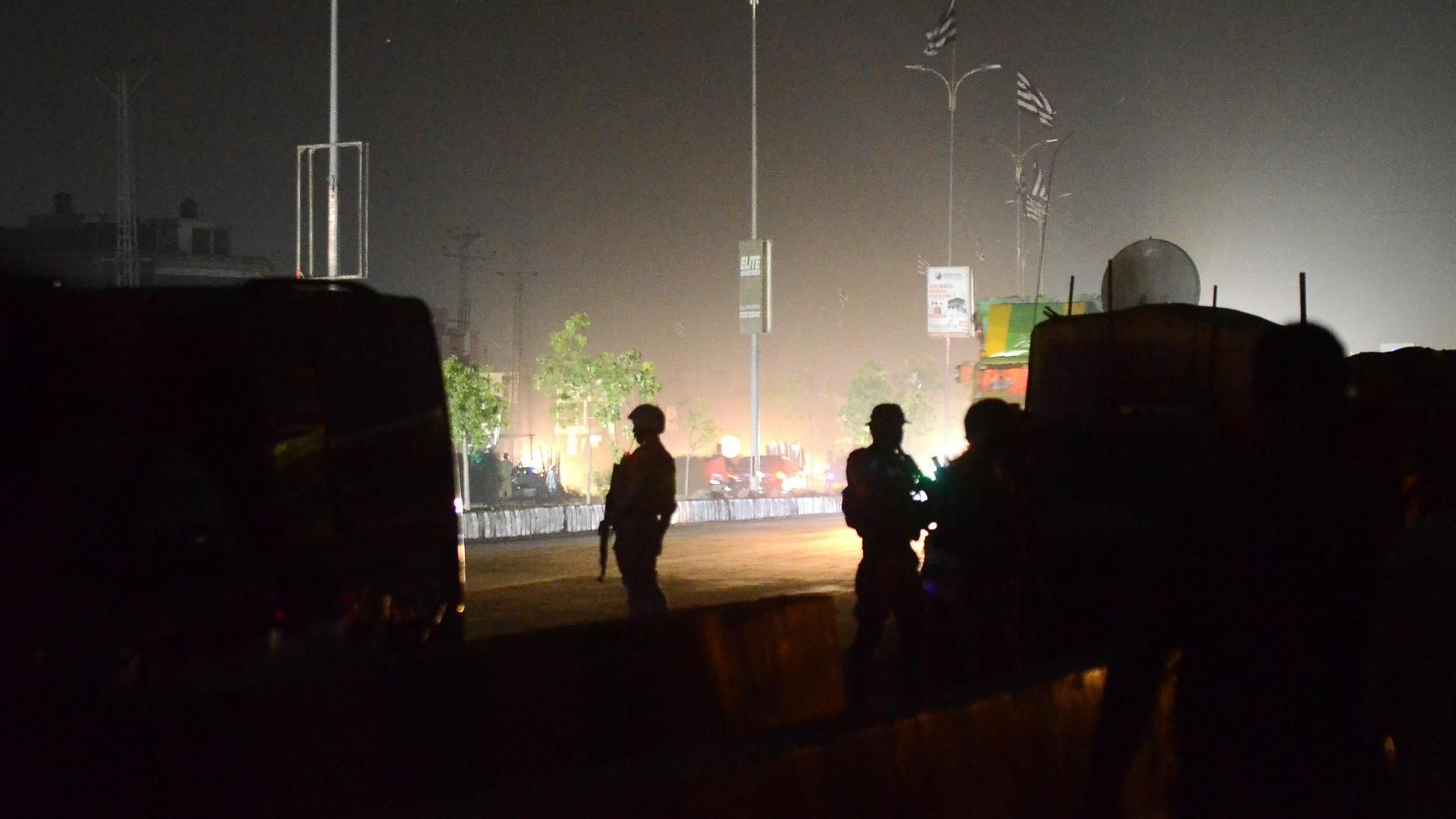 Atentado suicida en Pakistán: al menos cinco muertos y una treintena de heridos durante un acto político