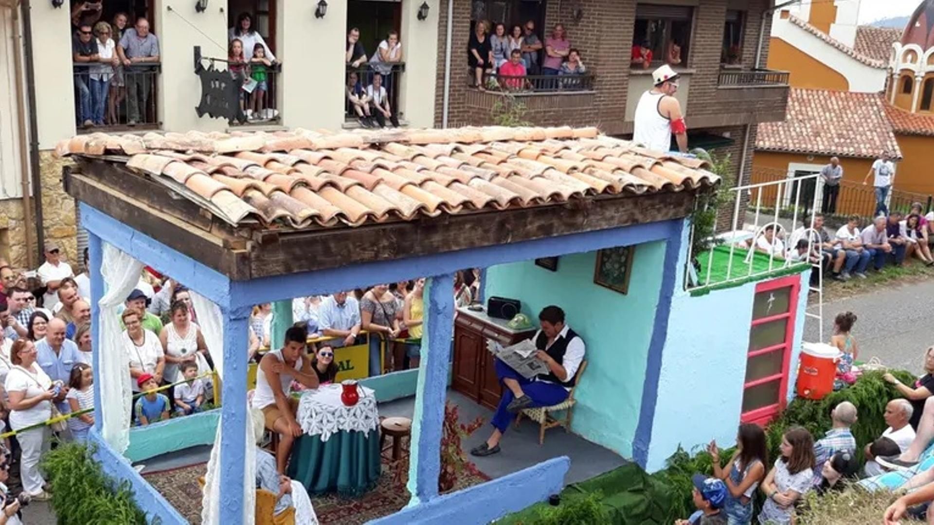 Desfile de Les Carroces de Valdesoto