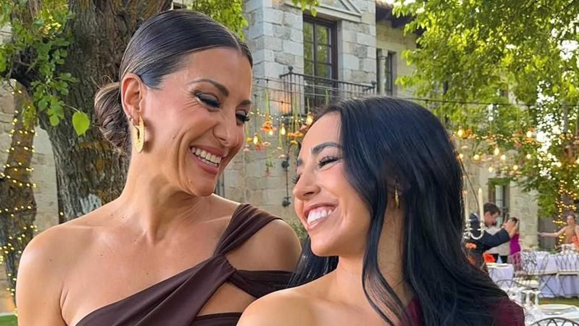 Nagore Robles y Carla Flila