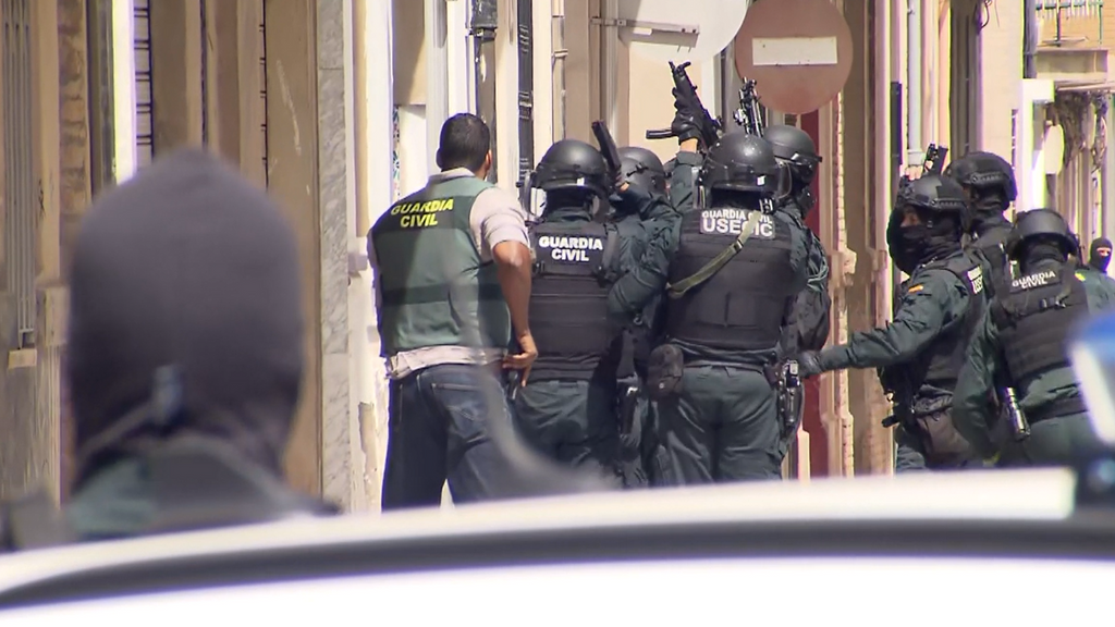 Tiroteo en Alfafar: buscan al hombre que disparó a un vecino con una escopeta por una disputa por una plaza de aparcamiento