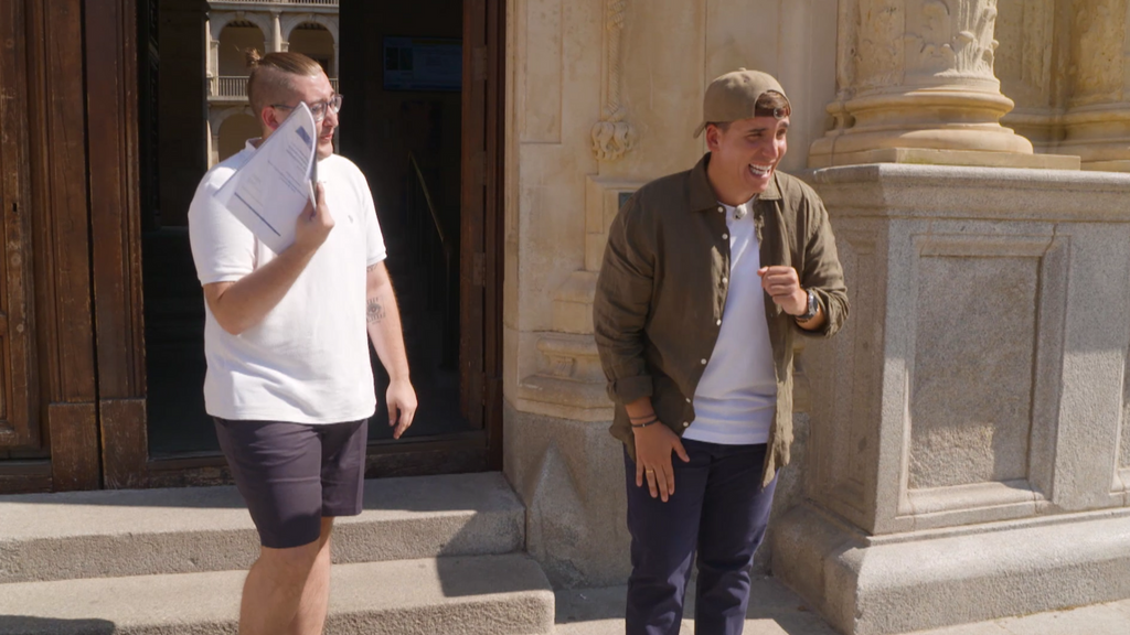 Xuso Jones se parte de risa con las palabras del concursante