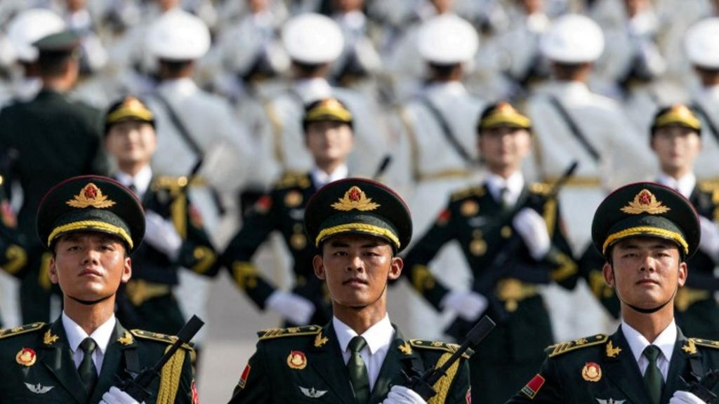 China luce músculo en el desfile militar por el 80 aniversario del fin de la II Guerra Mundial