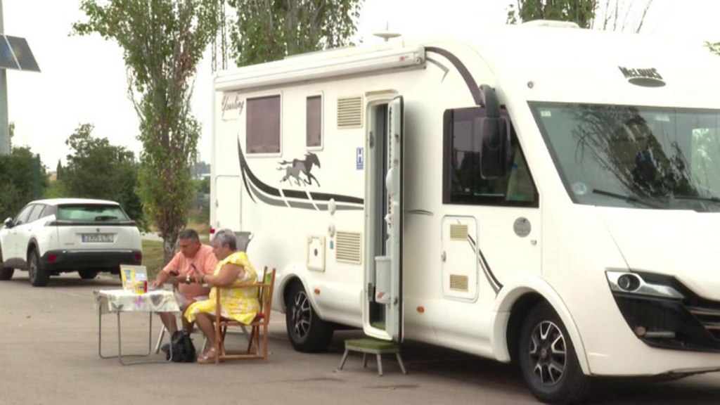 De abuelos canguros a jubilados disfrutones: los 65 son una nueva vida que muchos aprovechan para retomar aficiones y viajar