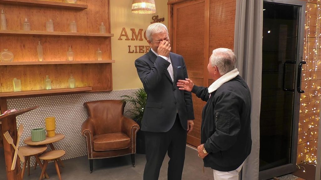 El ataque de risa de Carlos Sobera con un soltero nada más conocerle: "Me va a dar algo"