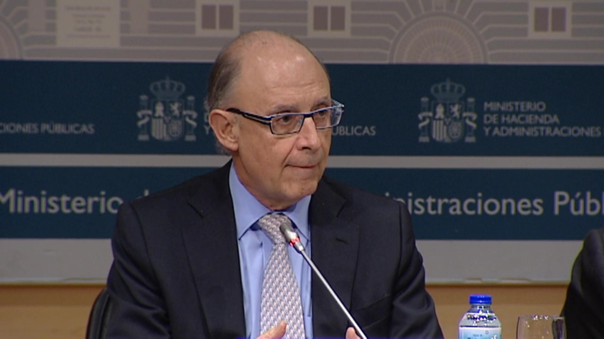 El Gobierno de Mariano Rajoy propuso a través de su ministro de Hacienda, Cristóbal Montoro, la condonación de la deuda autonómica