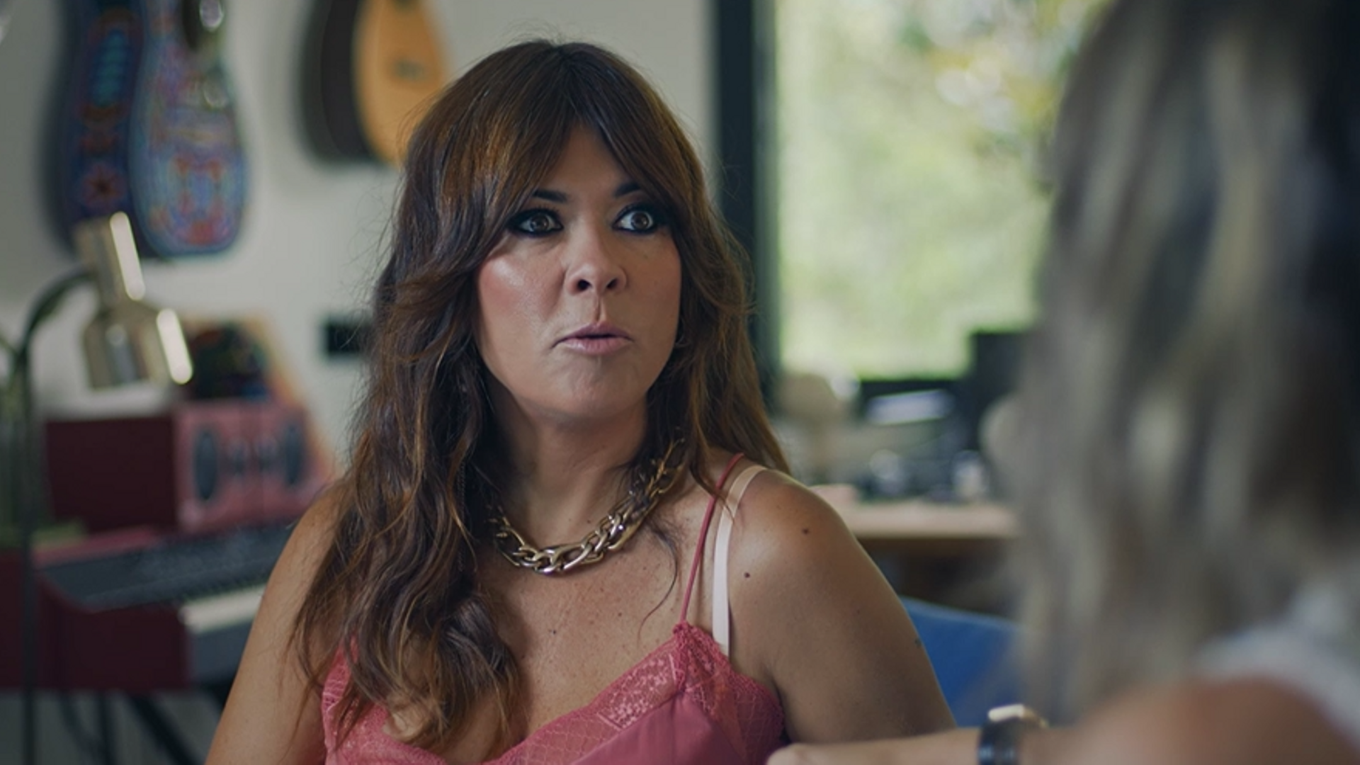 Vanesa Martín, en shock al descubrir una casualidad de su infancia con Isabel Jiménez en 'Mis raíces': "No me lo puedo creer' Vanesa Martín, en shock al descubrir una casualidad de su infancia con Isabel Jiménez en 'Mis raíces': "No me lo puedo creer'