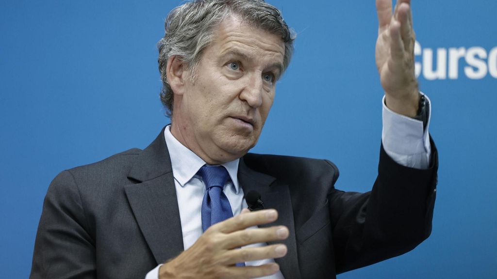 Feijóo lanza una andanada contra el Gobierno: "Está colapsado y la legislatura muerta"