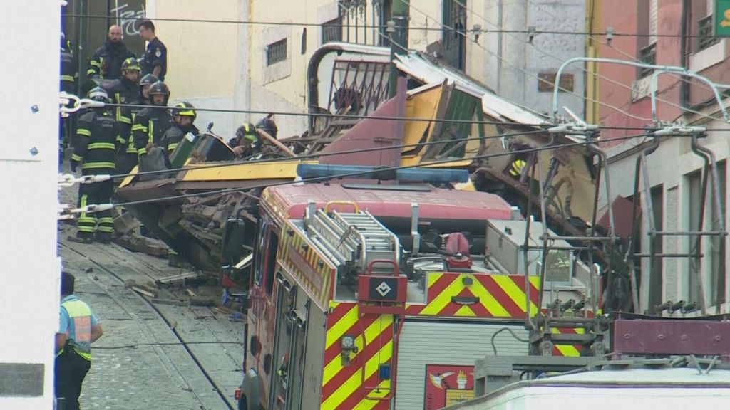 Dos españoles, entre los heridos en el accidente del funicular de Lisboa
