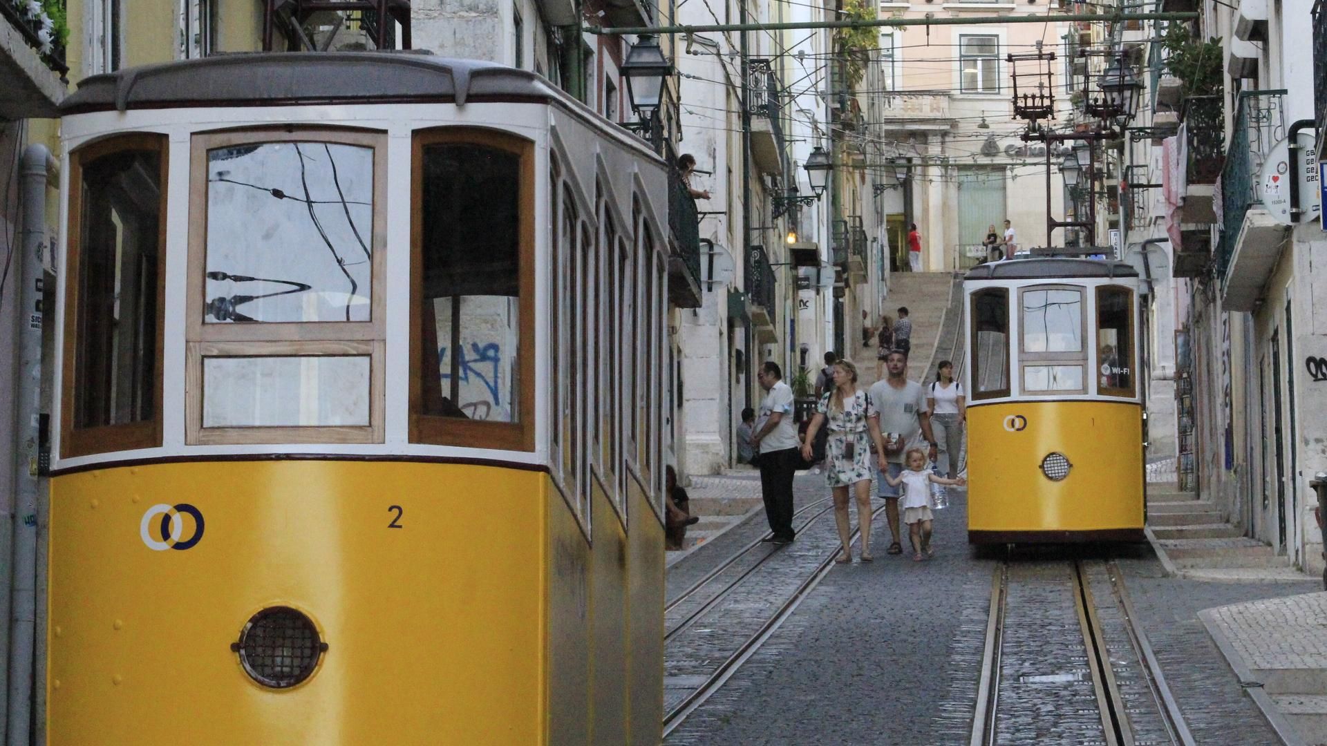 Lisboa pierde una parte de su historia con el trágico accidente del funicular de Gloria