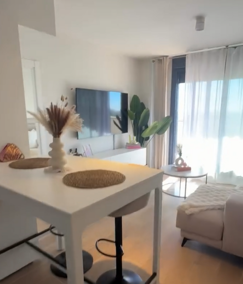 Salón de María Aguilar