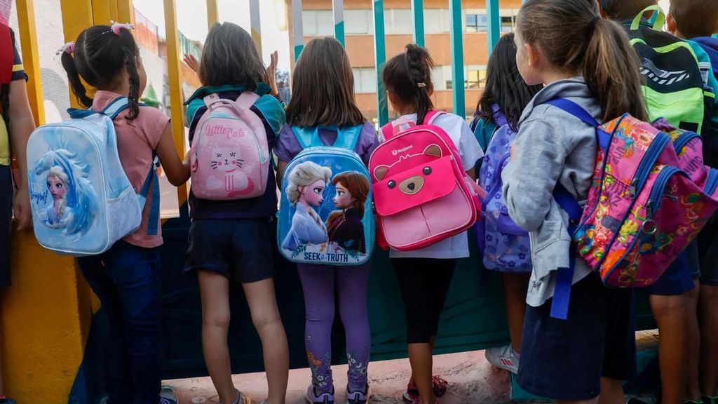 Valencia suspende las clases este lunes por las fuertes lluvias