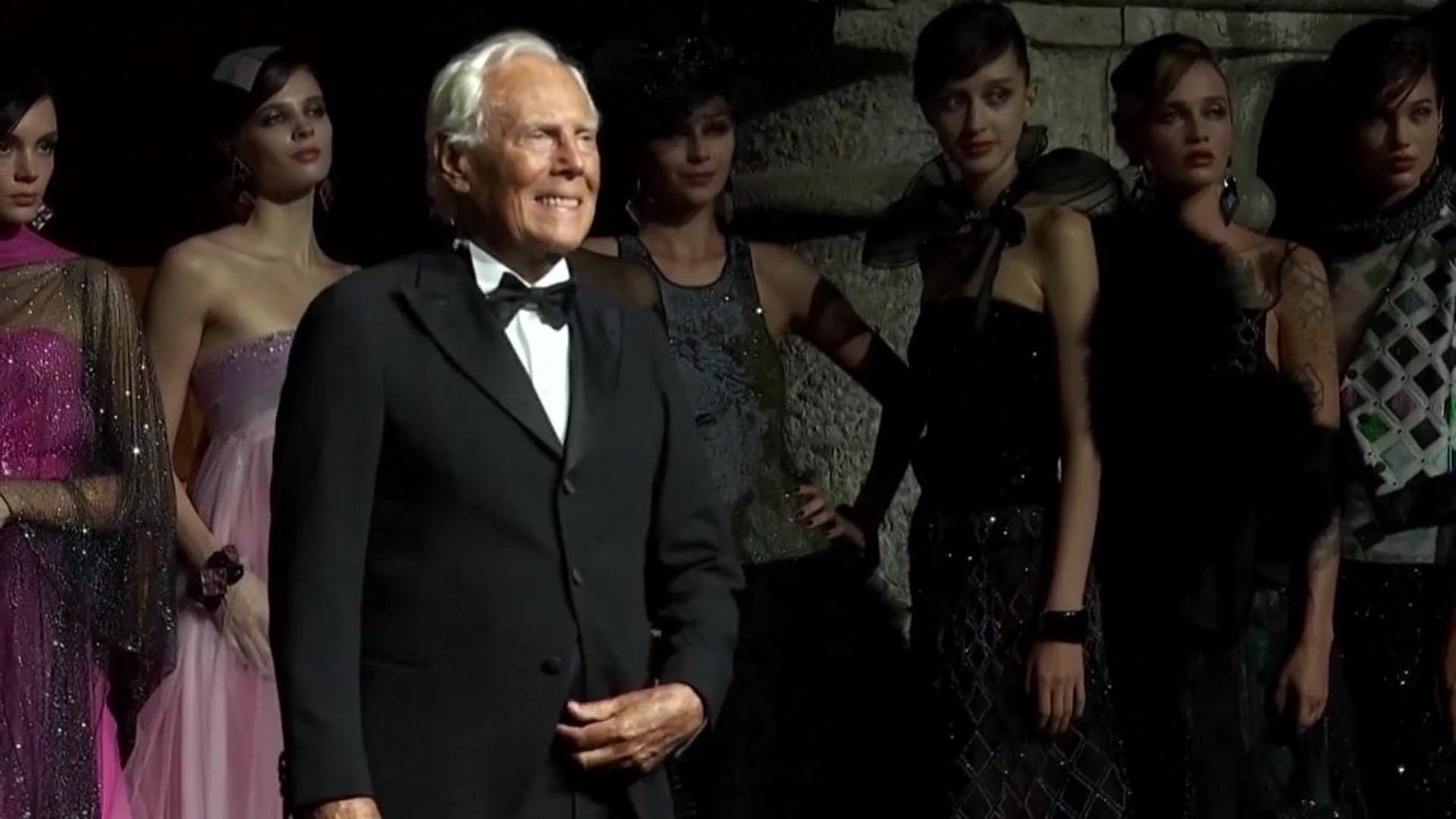 Armani supo ver el papel de Hollywood y sus estrellas como palanca para promocionar su genio creativo