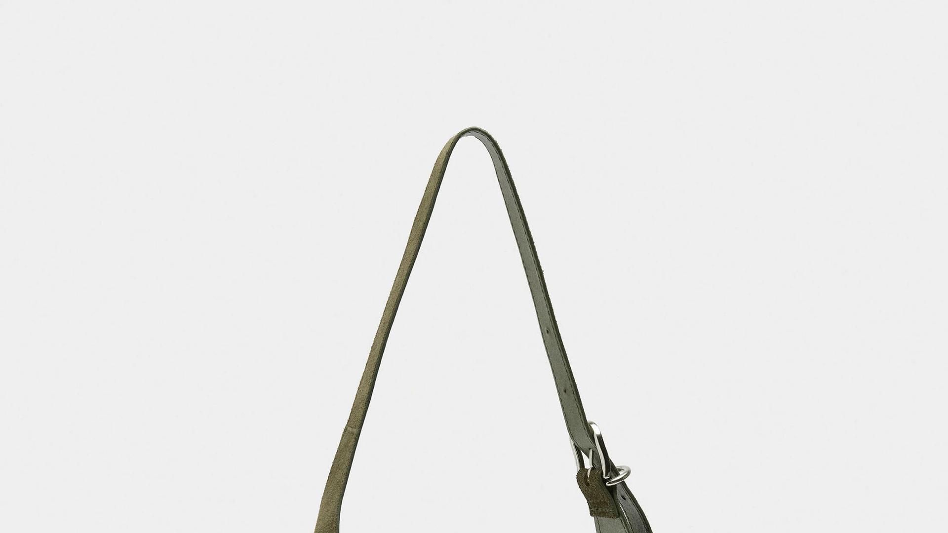 Bolso de piel de serraje en color verde de Parfois