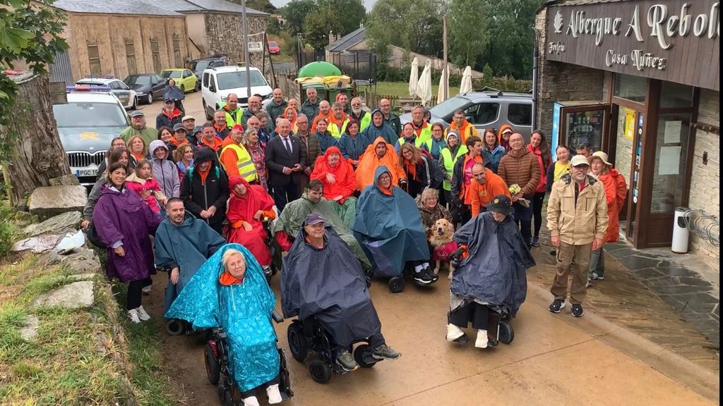 El ejemplo de superación de un grupo de enfermos de ELA que está haciendo el camino de Santiago