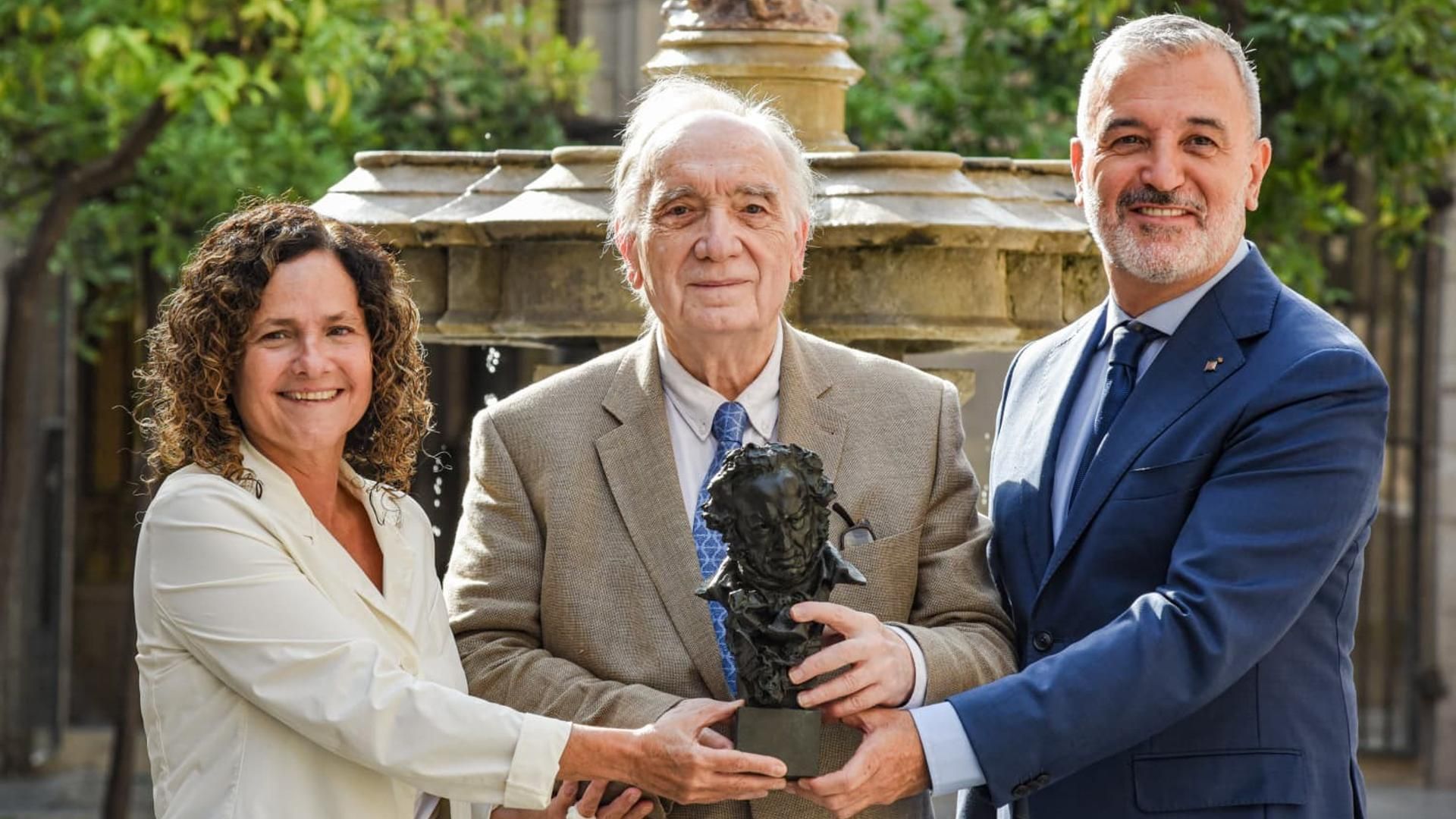 (I-D) La Consellera De Cultura De La Generalitat, Sònia Hernández, El Presidente De La Academia Del Cine, Fernando Méndez Leite, Y El Alcalde De Barcelona, Jaume Collboni, En La Presentación De Los Goya.