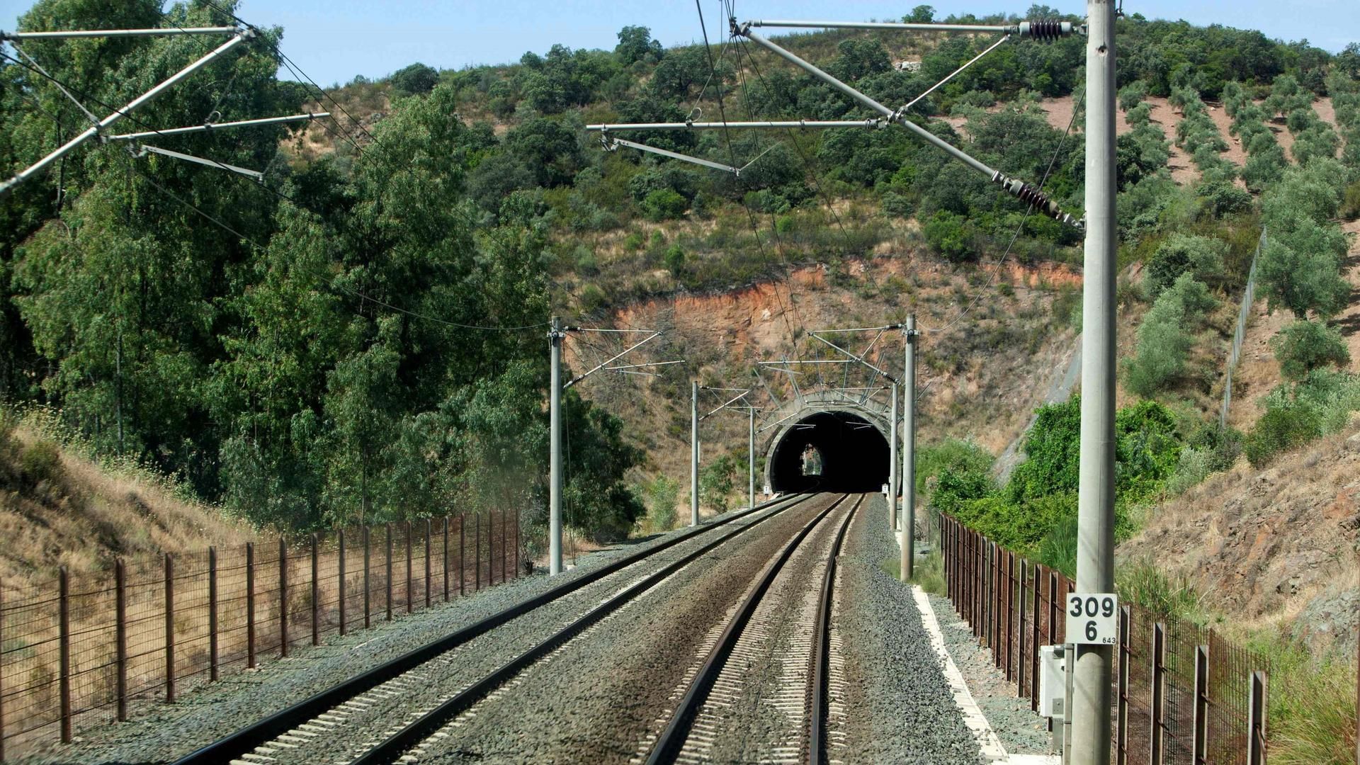 Línea de alta velocidad entre Madrid y Sevilla
