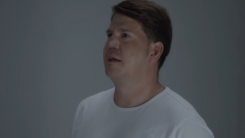 Lucas se somete a la terapia de 'Me quedo conmigo', muy pronto en Mediaset Infinity