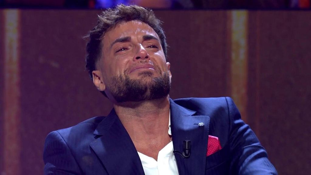 Montoya reconoce que pensó en quitarse la vida: "Salí al balcón, miré para abajo y me replanteé mi vida" ¡De viernes! Top Vídeos 538