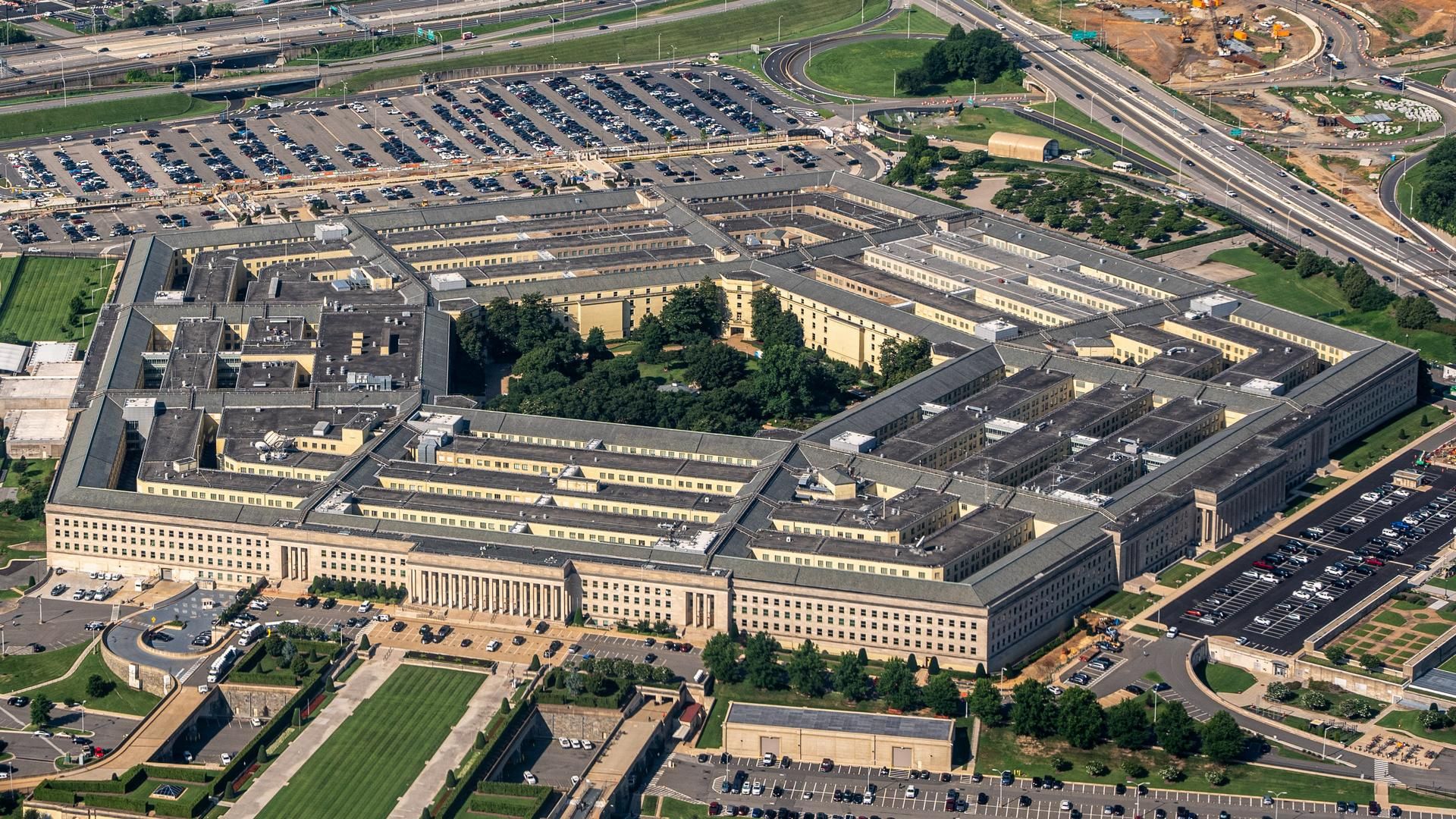 Trump llamará "Departamento de Guerra" al Departamento de Defensa