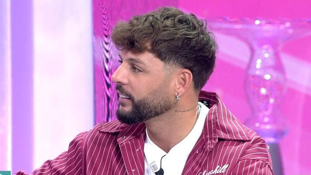 Álvaro García se pronuncia sobre el conflicto de su novia, Gloria Camila, con Iván González en 'SV: All Stars' Fiesta 2025 Top Vídeos 812