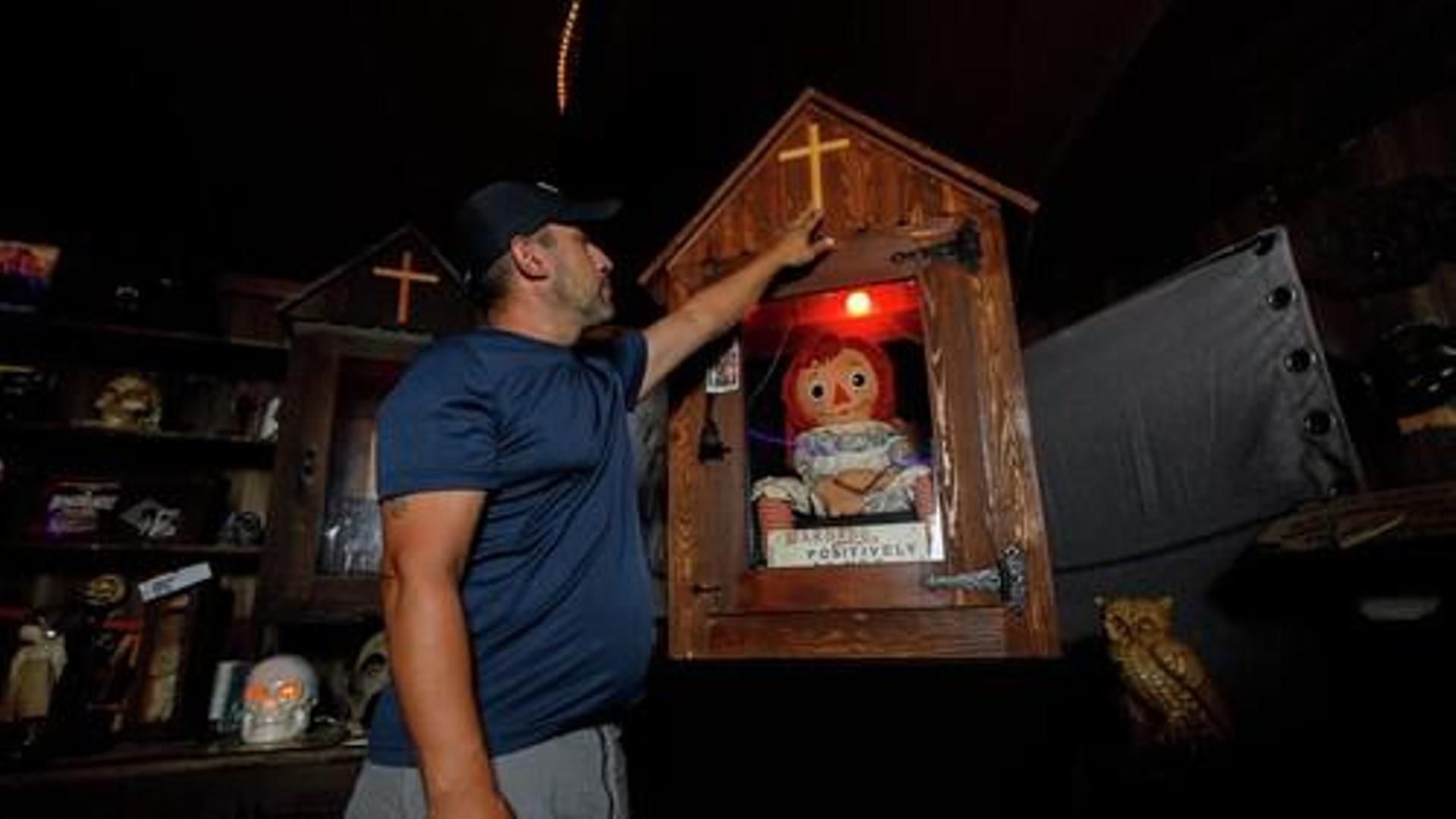 Dan Rivera con Annabelle Dan Rivera con Annabelle